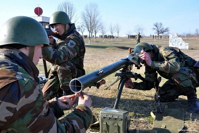 По сути это станковый гранатомёт.