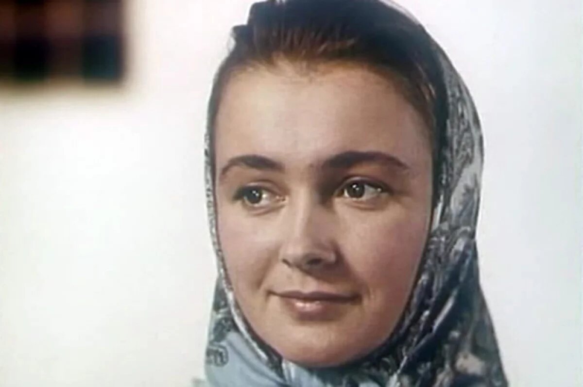    Любовь Стриженова.