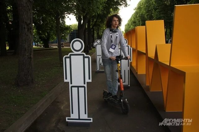    Куда жаловаться на самокатчиков?