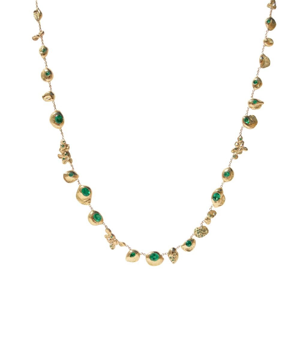Ожерелье из золота с изумрудами.