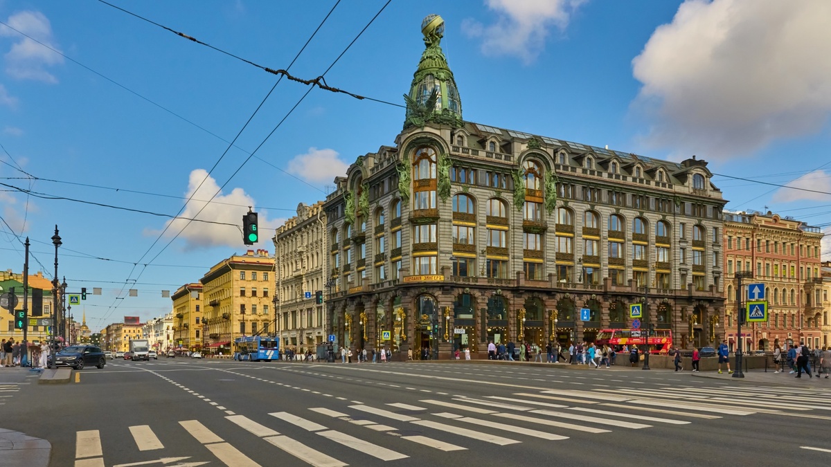 Дом Зинегра, Невский проспект