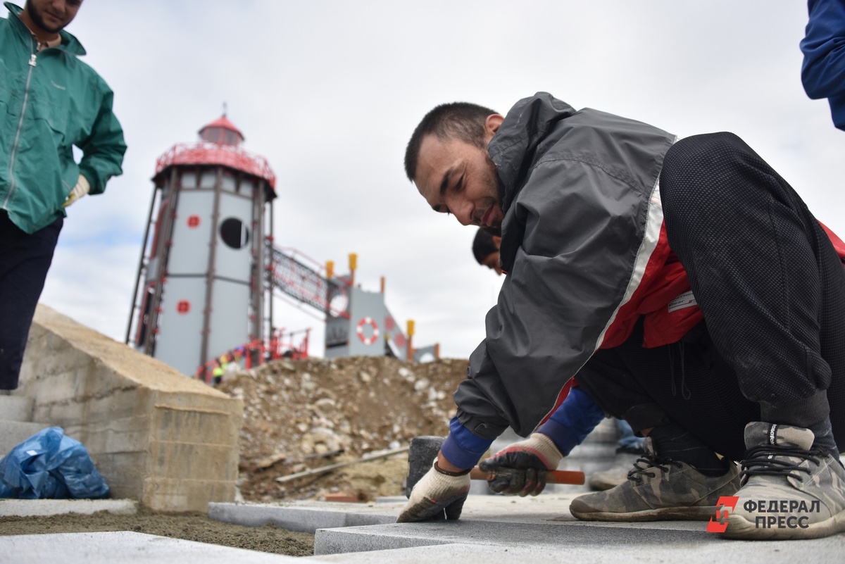 Подрядчикам неоднократно указывали на неудовлетворительное качество работ и нарушения сроков.  Фото: Фото: ФедералПресс / Зиновьева Полина