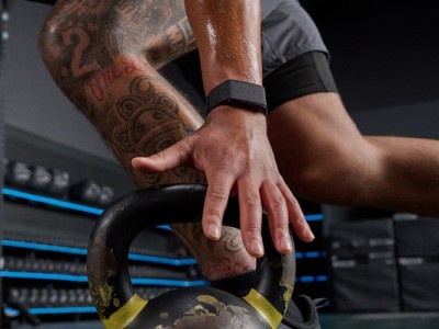    Фитнес-трекер Amazfit Helio Strap поступил в продажу в России