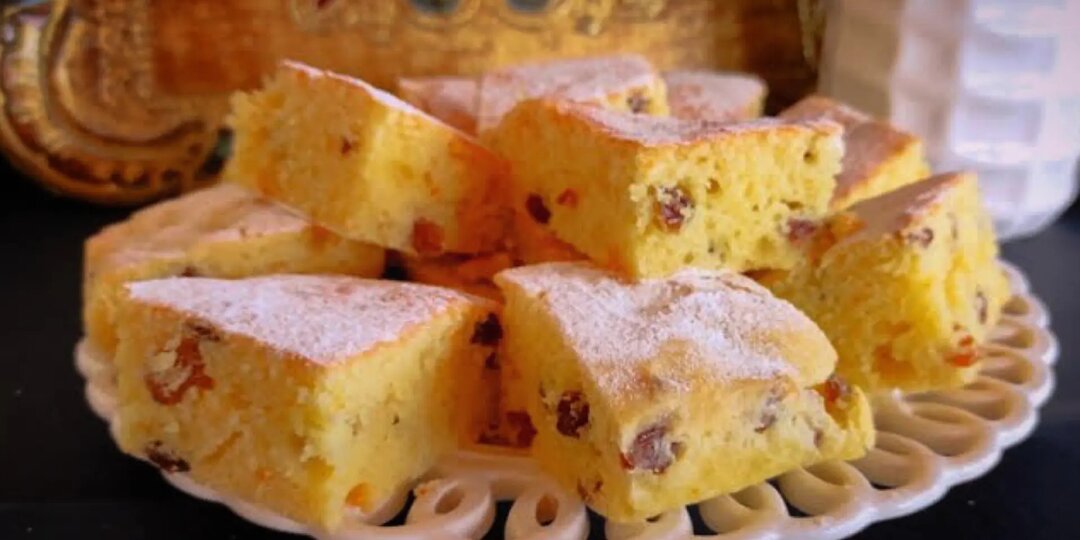 Нежный творожный пирог с изюмом: рецепт для всей семьи