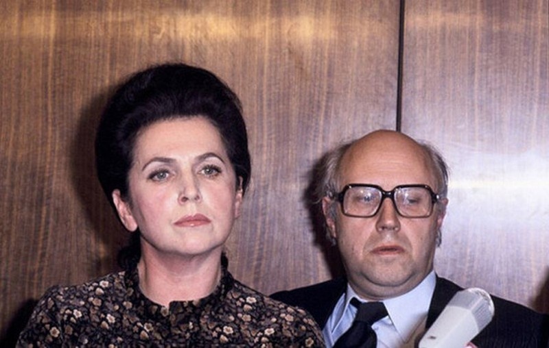 Галина Вишневская и Мстислав Ростропович на пресс-конференции в Париже после лишения их советского гражданства. Март 1978 года