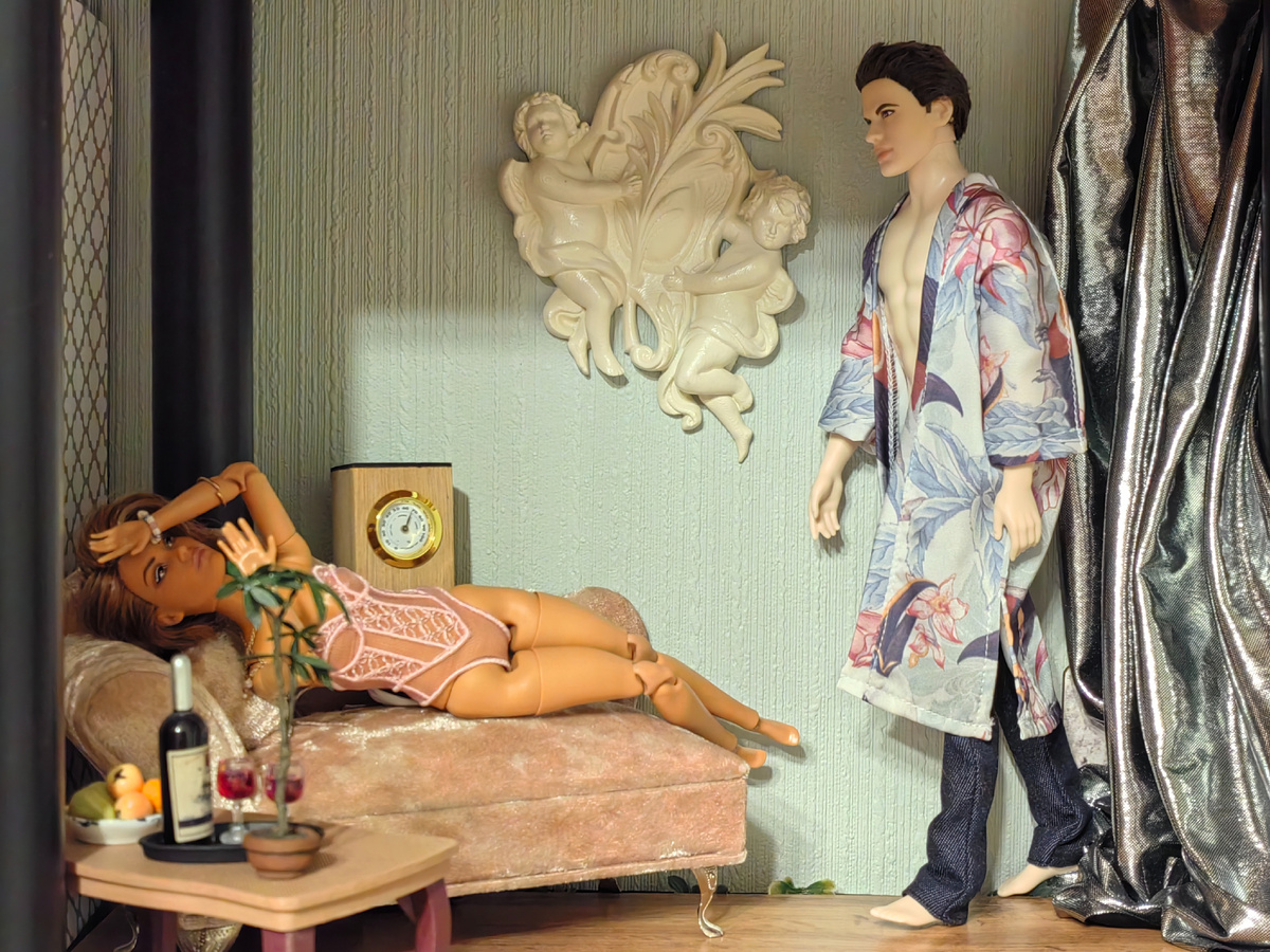 _ Эммет, наши соседи слишком шумные, а у меня мигрень!..