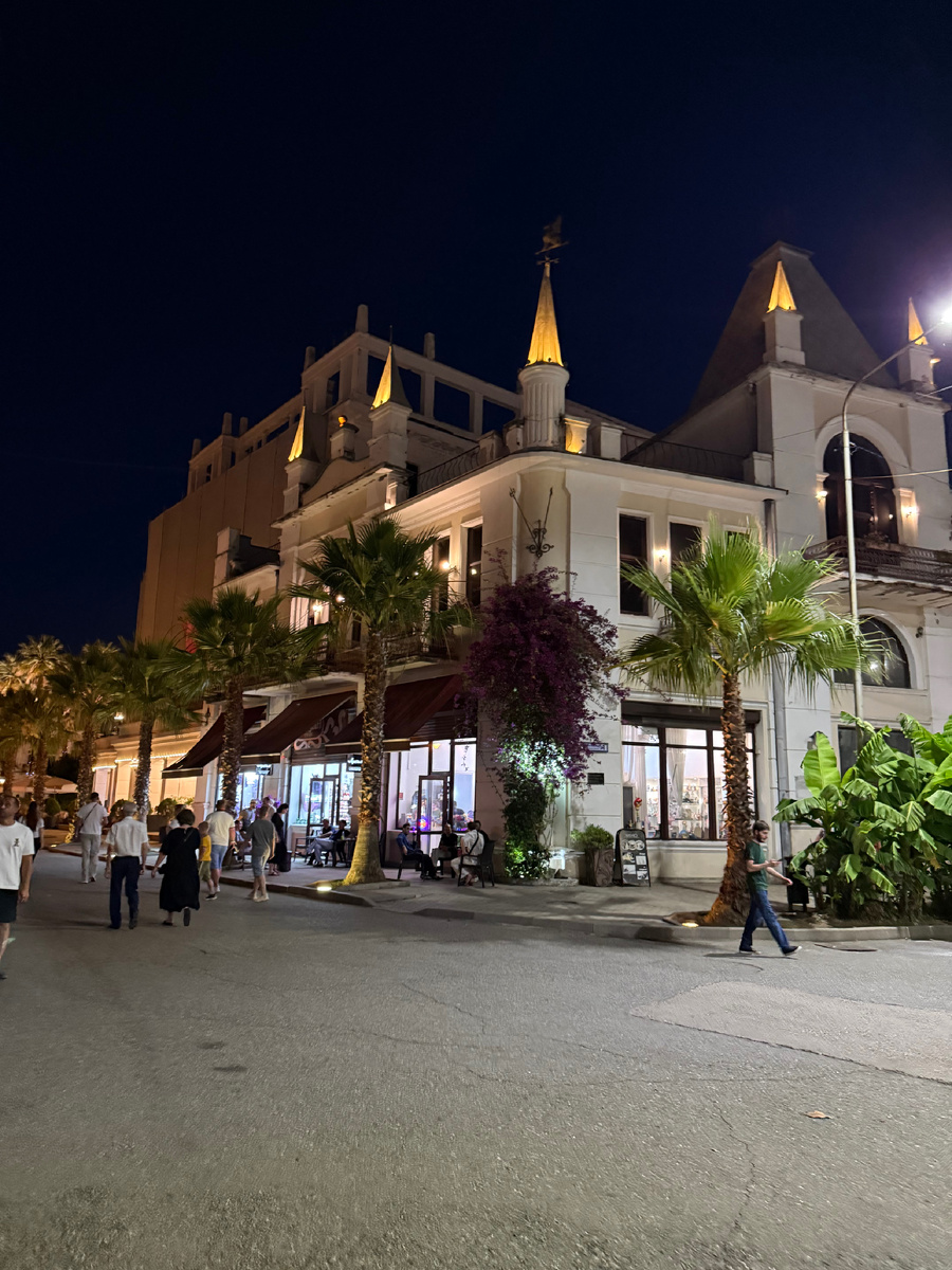 Вечерний Сухум 