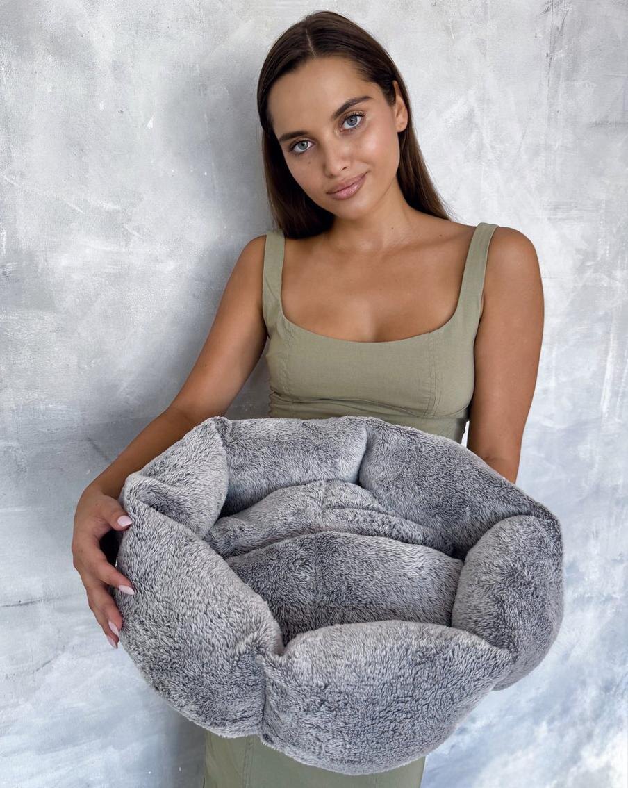 предоставлено компанией Rich Breed
Платье превращается в уютную лежаночку.