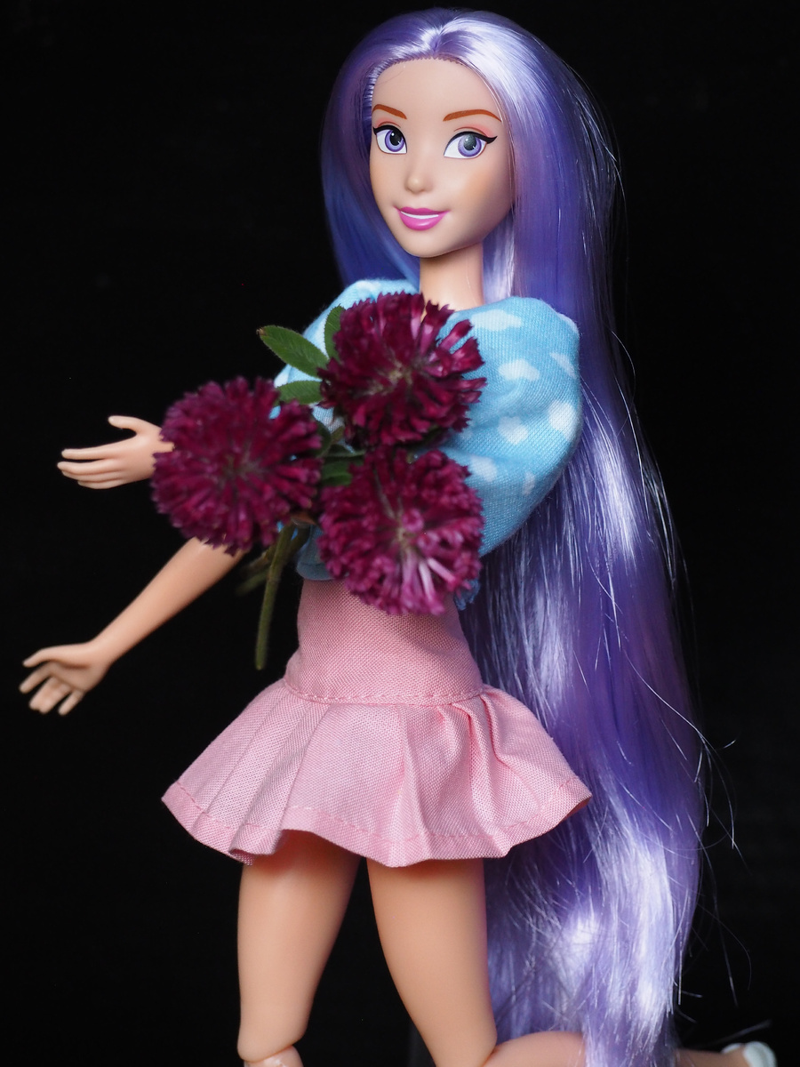 Аврора, Hasbro, перепрошита молочным шёлком.