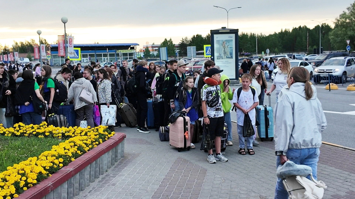    Дети из Макеевки возвращаются домой после каникул в Югре