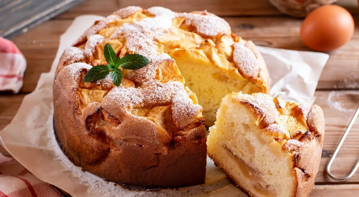 Рецепт очень вкусной Шарлотки с карамельными яблоками Как приготовить быстро и просто