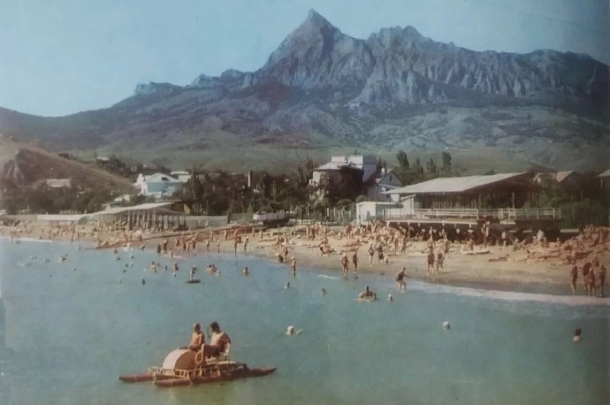    Пляж в Планерском (Коктебель).