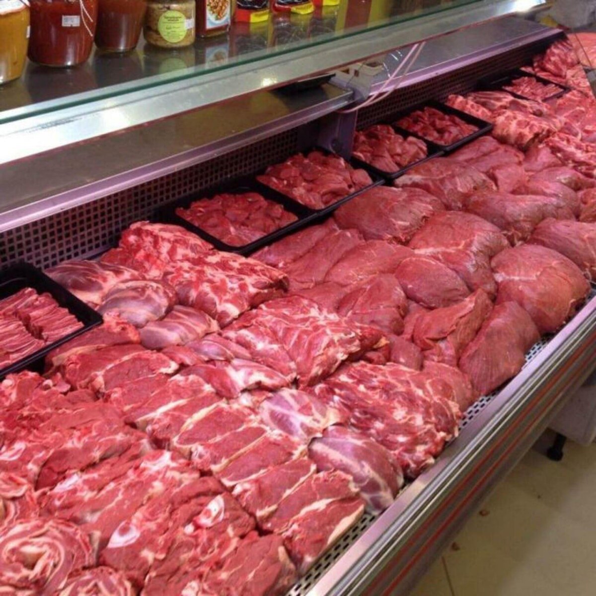 Мясные и колбасные отделы. Пример. Сеть.