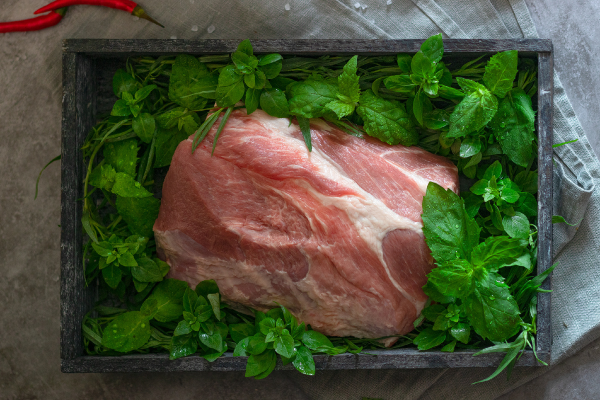 Один из нежнейших видов мяса - свиная шейка. Но нежным может быть мясо очень многих животных!   