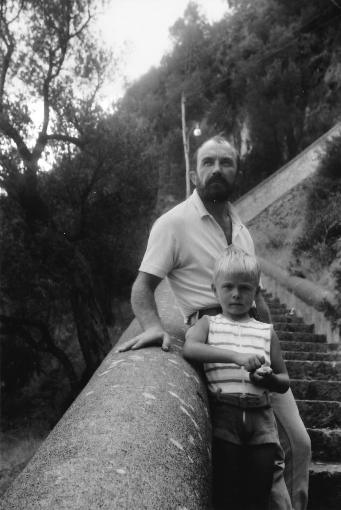 Бернар Пармеджани с сыном Эммануэлем, 1972