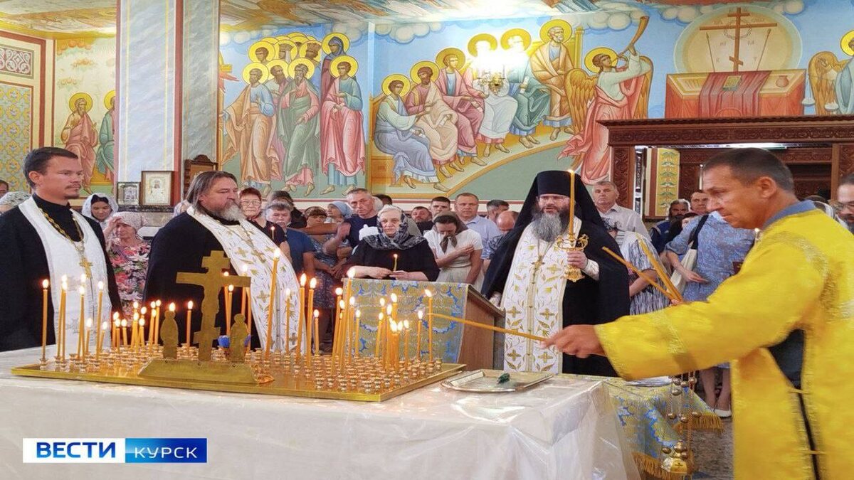    Панихиды сегодня проходят во всех курских храмах