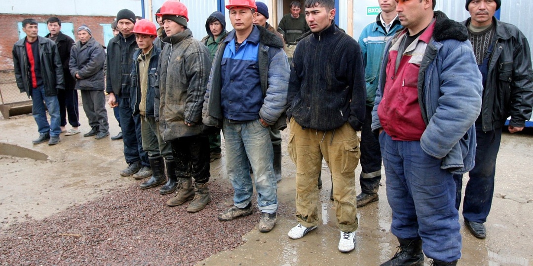 Трудовой протест или требования шариата? В Перми мигранты устроили "бунт" - вмешалась полиция