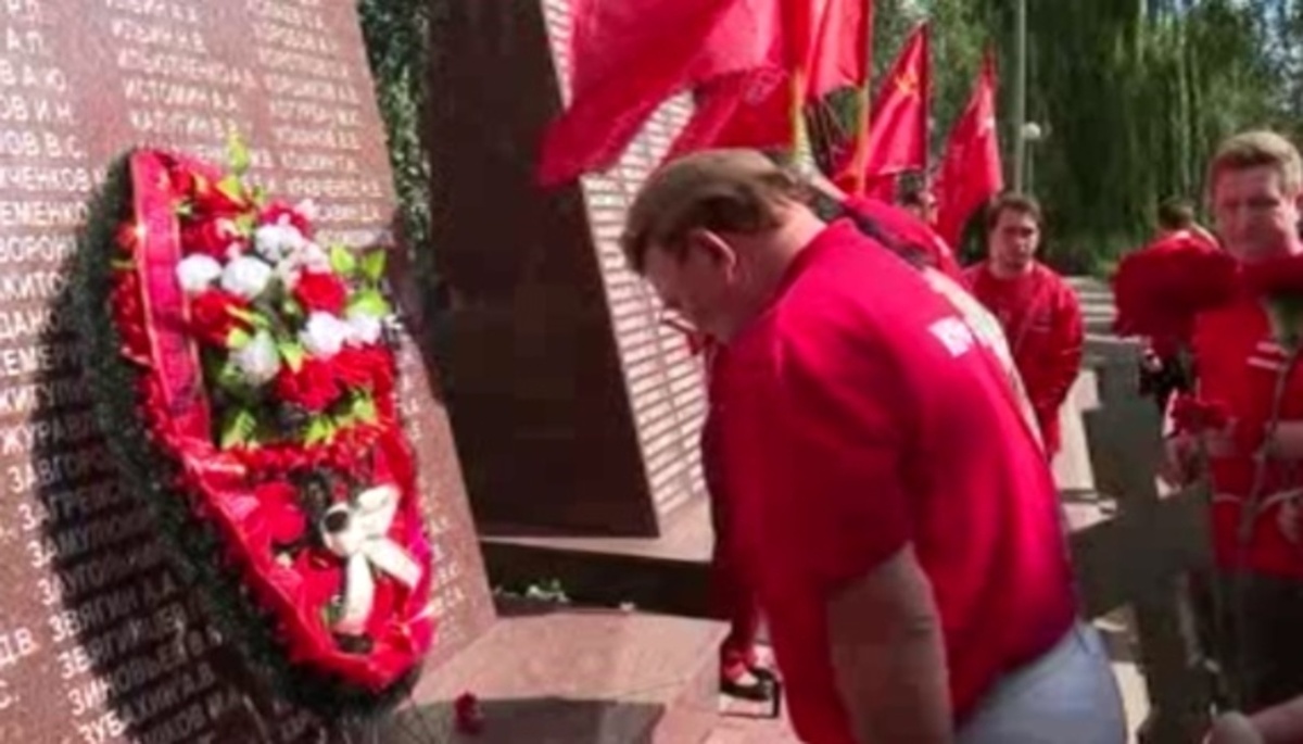    Курские коммунисты в день скорби вспомнили погибших мирных жителей приграничья и российских воинов
