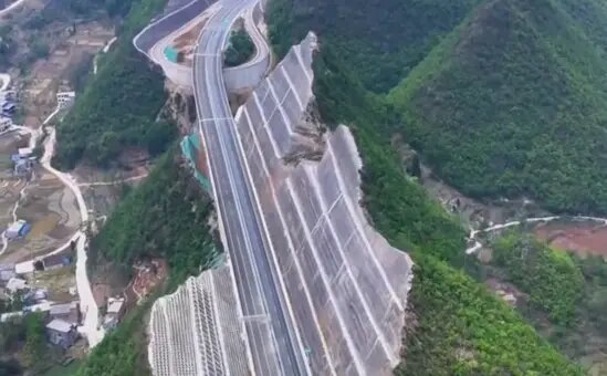 Участко скоростной автомагистрали Гайчжоу - Луань