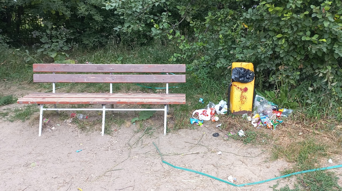 Деревенская детская площадка