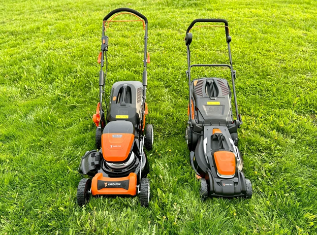 На фото: YARD FOX® YARD FOX® EL 4655 B SET 60V (самоходная) и EL 4045 B SET 40V (несамоходная)
