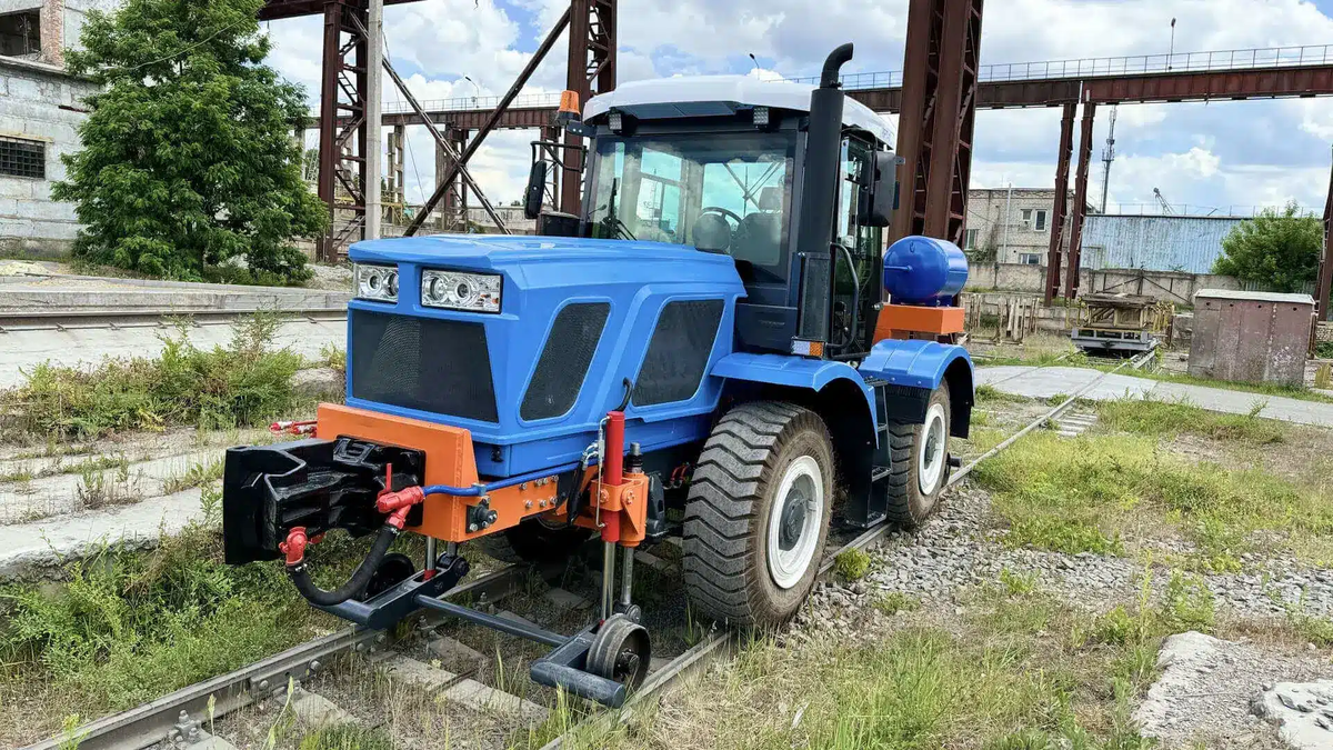   трактор КРТ-1
