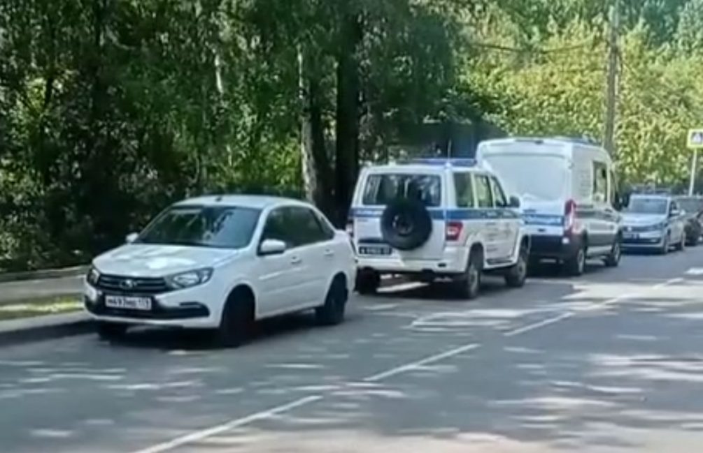   Накануне в микрорайоне заметили большое количество полицейских. Фото: соцсети