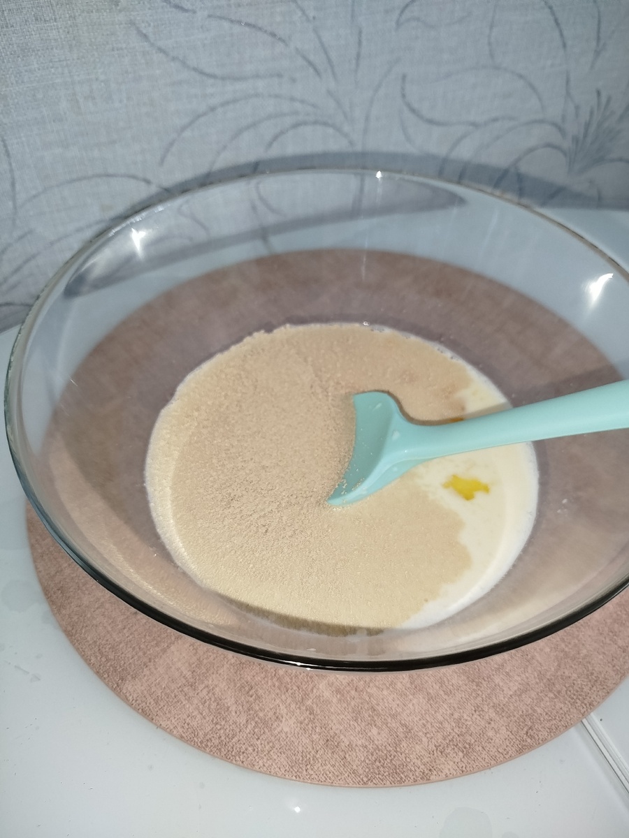 Добавили дрожжи