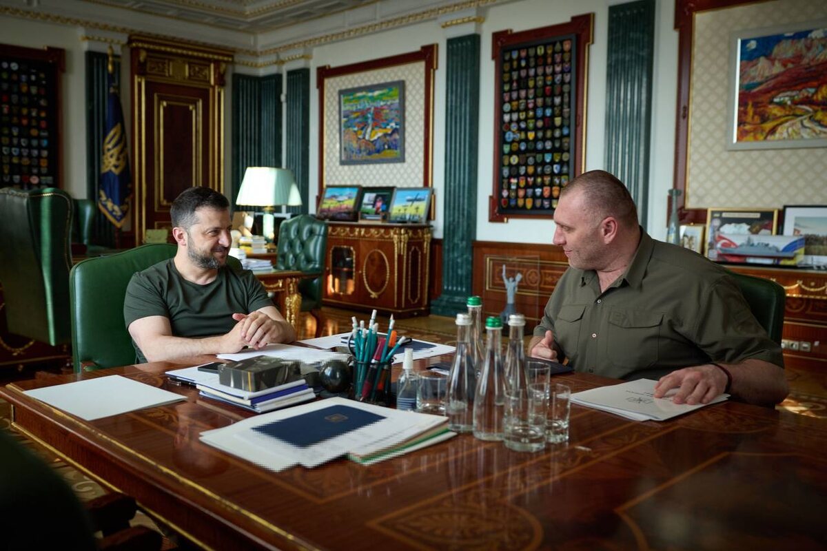    «Враг ощутит последствия наших действий». Зеленский согласовал и одобрил новые теракты СБУ в России