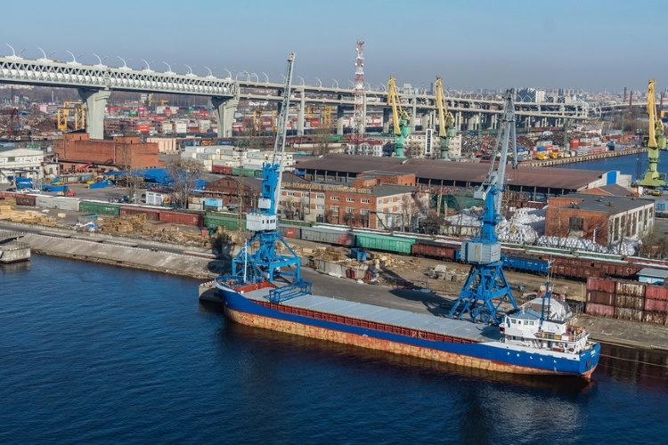 Фото: © glokaya_kuzdra / Фотобанк Лори