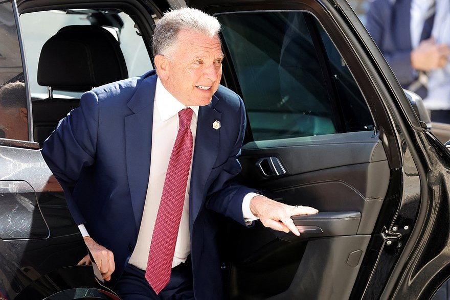    Фото: Ludovic Marin / Pool / Reuters