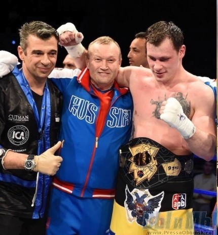 Егоро и первый тренер Вадим Васильевич Мезенцев