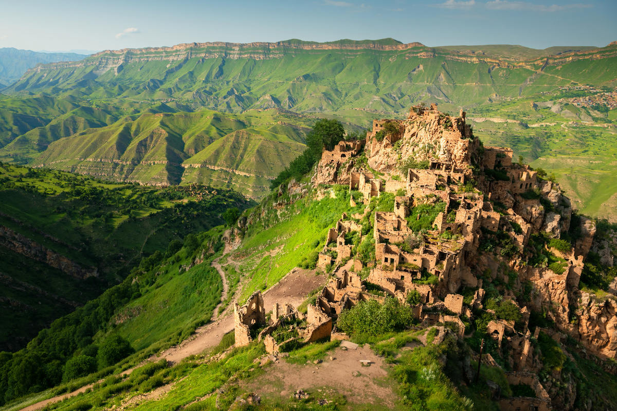 Аул-призрак Гамсутль, Дагестан. Источник фото: shutterstock.com