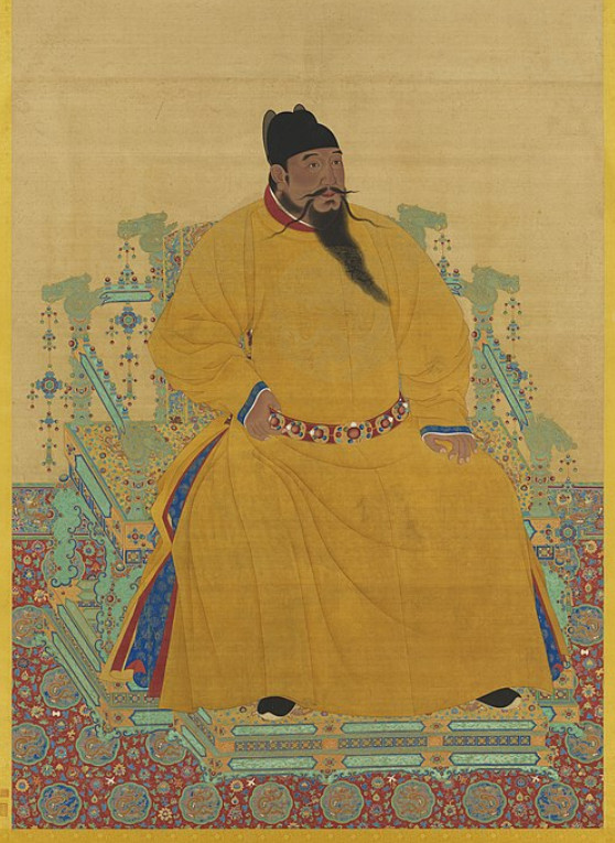 Император Чжу Ди (朱棣 Zhū Dì, 1360-1424), был третьим императором династии Мин. Его правление ознаменовалось важными изменениями, включая перенос столицы в Пекин и начало масштабных морских экспедиций Чжэн Хэ, о чем мы уже рассказывали на нашем канале. Он был известен как энергичный правитель, который укрепил власть династии Мин, хотя и получил трон в результате переворота.