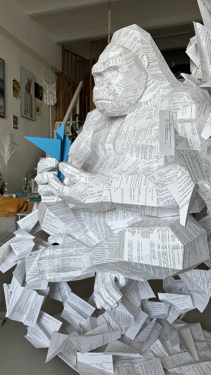 Горилла для компании «Тензор». Скульптор: И.А. Гурко