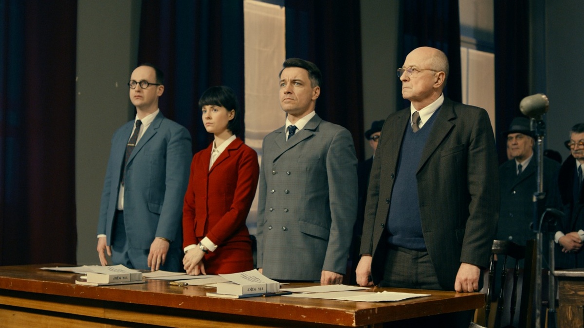 кадр из сериала "Заступники"