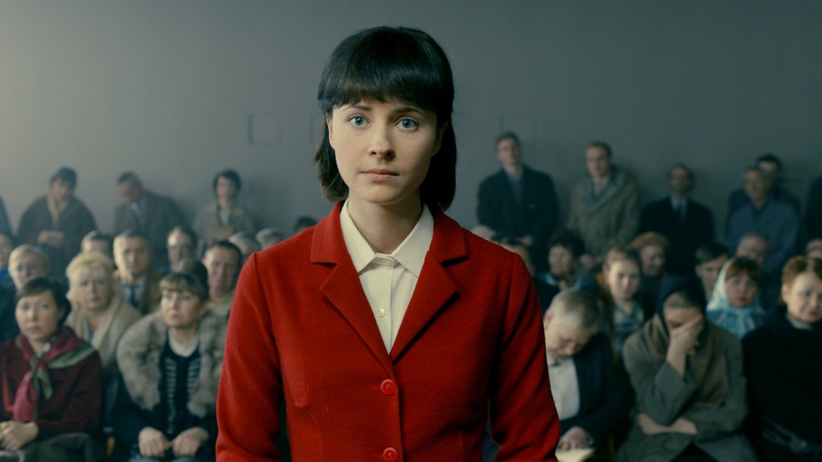 "Заступники" - кадр из сериала, Марина Ворожищева (Мари Ворожи) в роли Нины Метлицкой