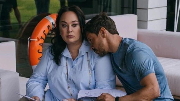    На съемках сериала «Три сестры». Фото: «Медиаслово»/KION/«МТС Медиа»/ТНТ/kinopoisk.ru