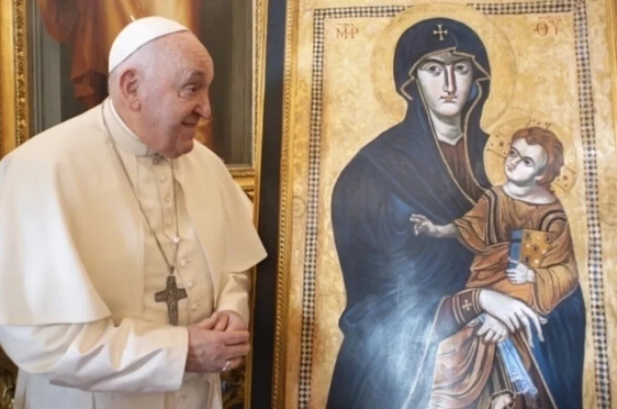    Подаренную Папой Римским икону Богородицы выставят в Нижнем Новгороде