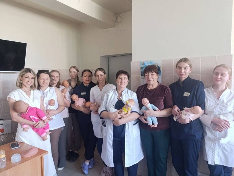    В Оренбуржье реализуется пилотный проект по поддержке грудного вскармливания Оренбуржье