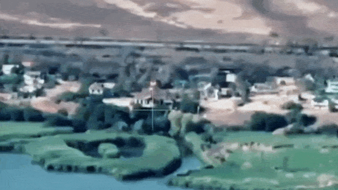    Удар кассетной ФАБ по крупному ПВД ВСУ в Херсоне. Видео:Alex Parker Returns