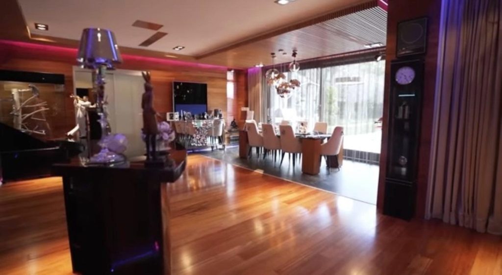    Особняк Дибровых редакция RTWeek