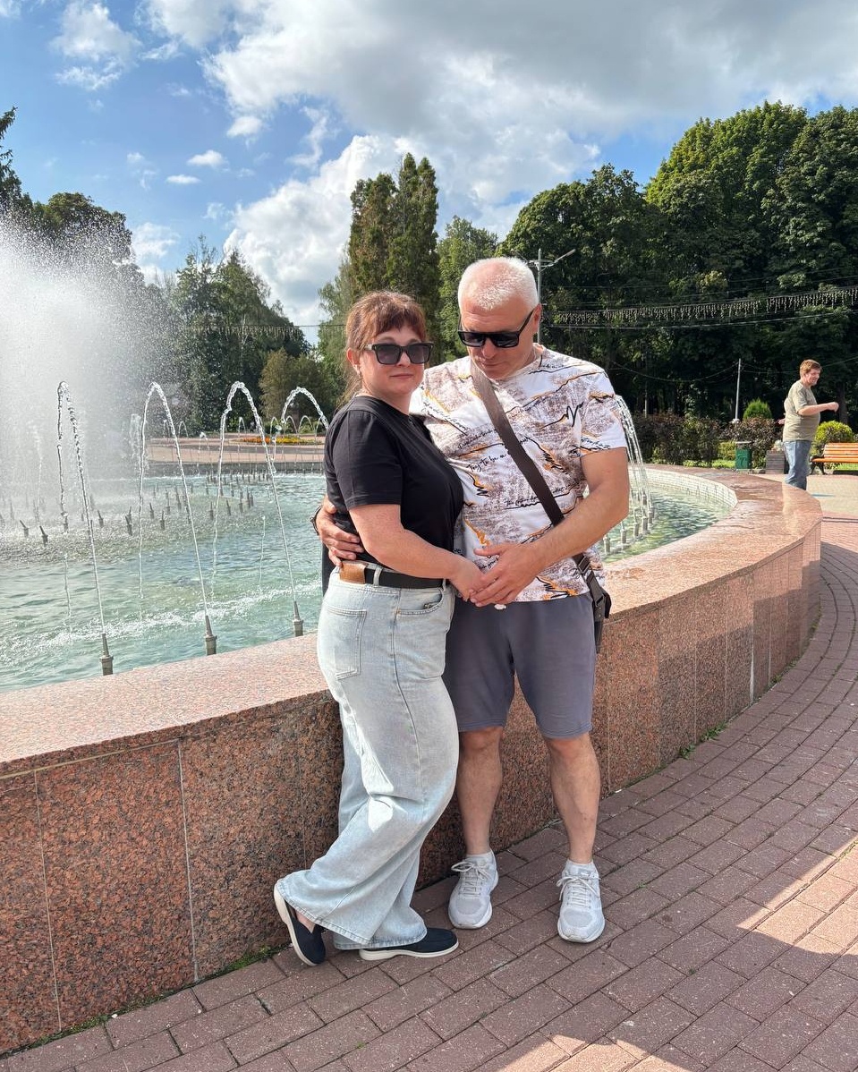 Гуляли по парку.