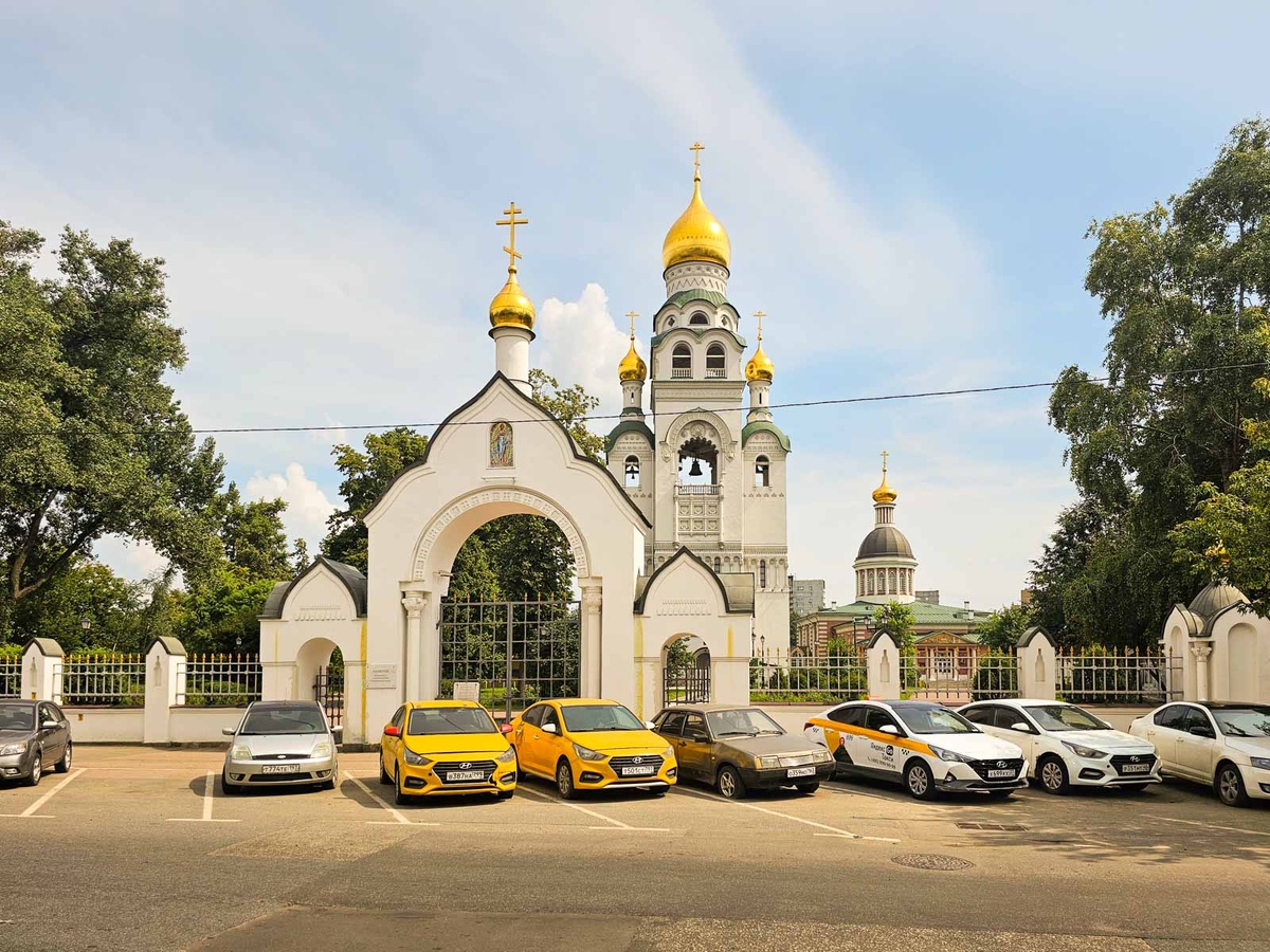 Старообрядческий Духовный центр в Рогожской слободе. Западный вход