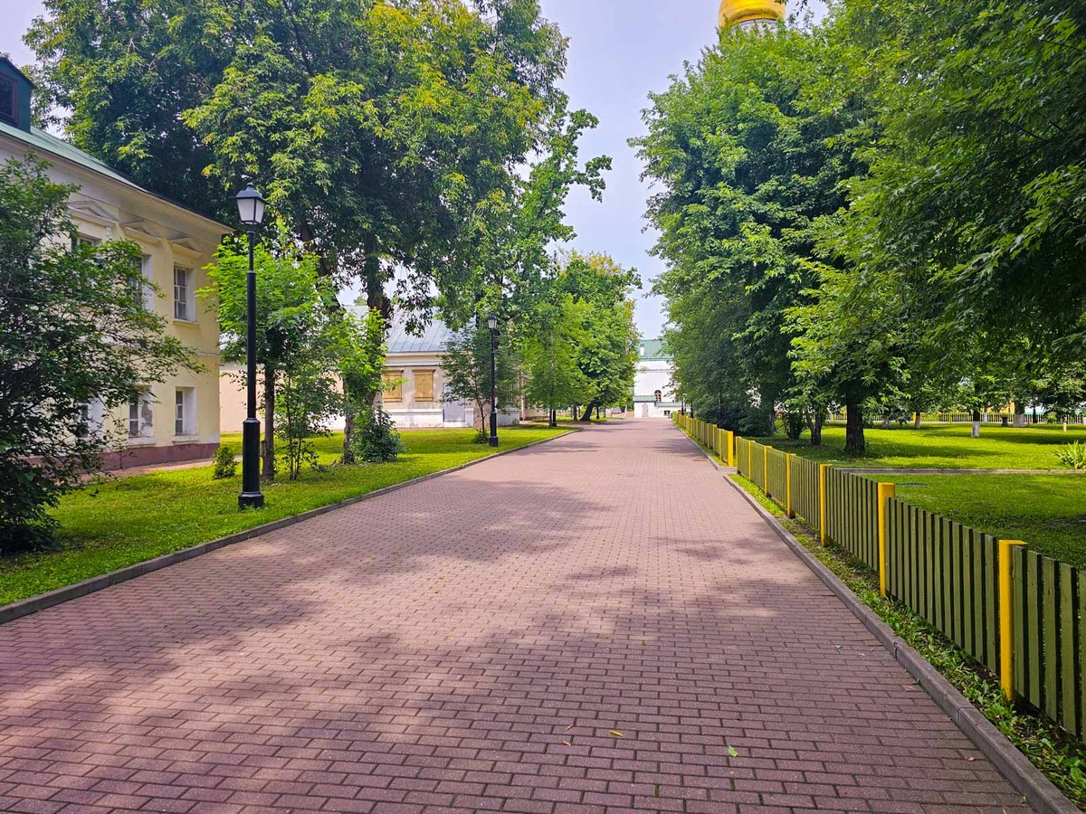 Старообрядческий Духовный центр в Рогожской слободе. Южный вход