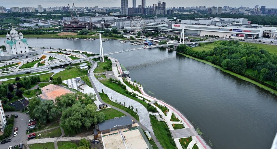    Заур Карамызов