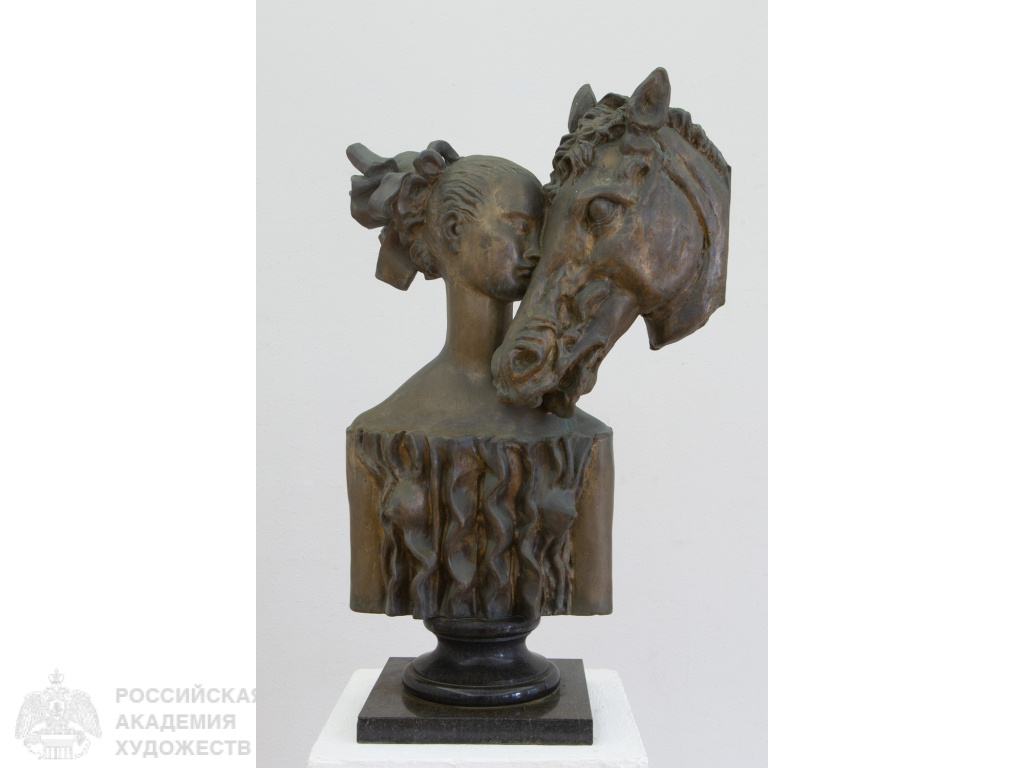 Фрагмент экспозиции «Александр Бурганов. Скульптура» в залах Российской академии художеств (Москва, Пречистенка, 21). Фото: Виктор Берёзкин, пресс-служба РАХ. 2025.