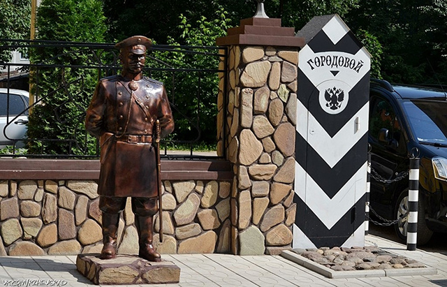 В новом сквере в городе Ржеве за порядком будет следить городовой