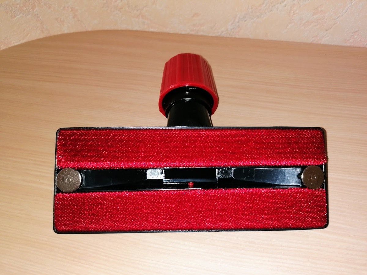 Щётка-насадка для уборки шерсти животных