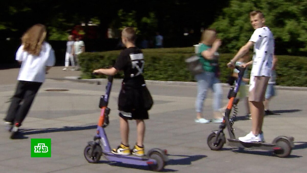    Пользователям кикшеринга начали снижать скорость за нарушения